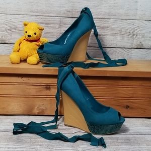 🎉HP🎉Jennifer Lopez Sophia Peep Toe Platform Wdge